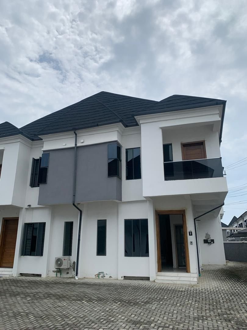 4bedroom Terrace Duplex with BQ in a mini court